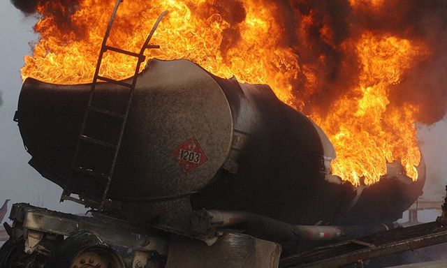 Партизаны в Каховском районе взорвали два российских бензовоза