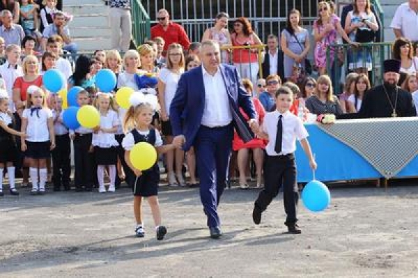 На реконструкцию спорткомплекса, наконец, выделили деньги 