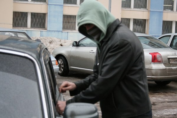 Горе-угонщик снова угодил за решетку