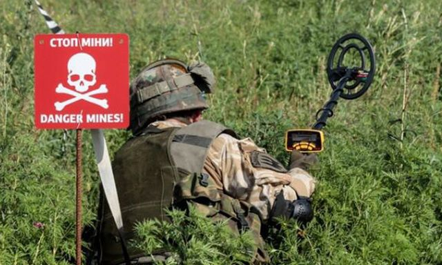 «UAnimals» закупила оборудование для разминирования НП «Каменская Сечь»