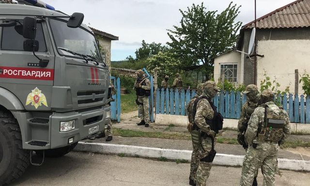 Оккупанты преследуют жителей Голой Пристани, обвиняя их в работе на ВСУ